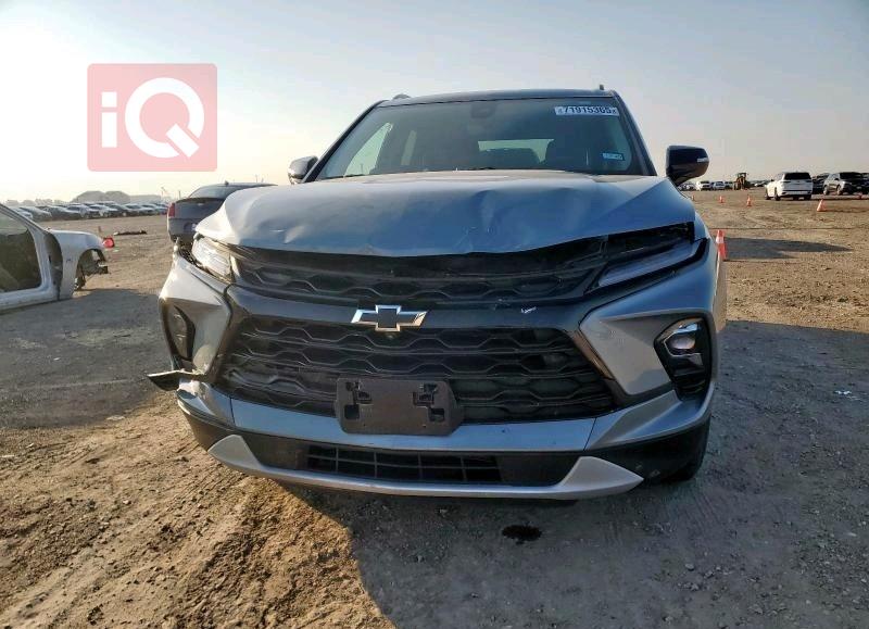 شێڤرۆلێت بلایزەر